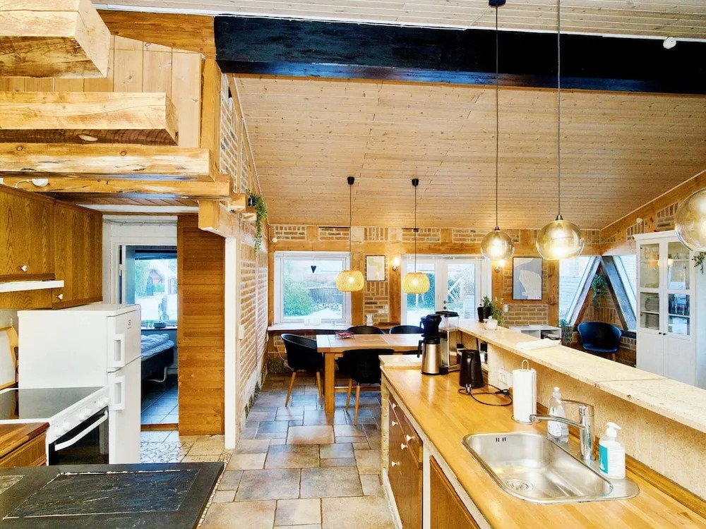 Charming Harbor Cottage-By Traum