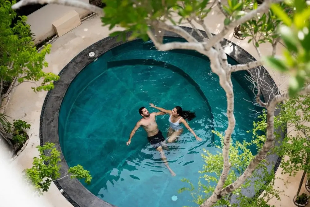 Gym & pool Jungle Studio Retreat C6