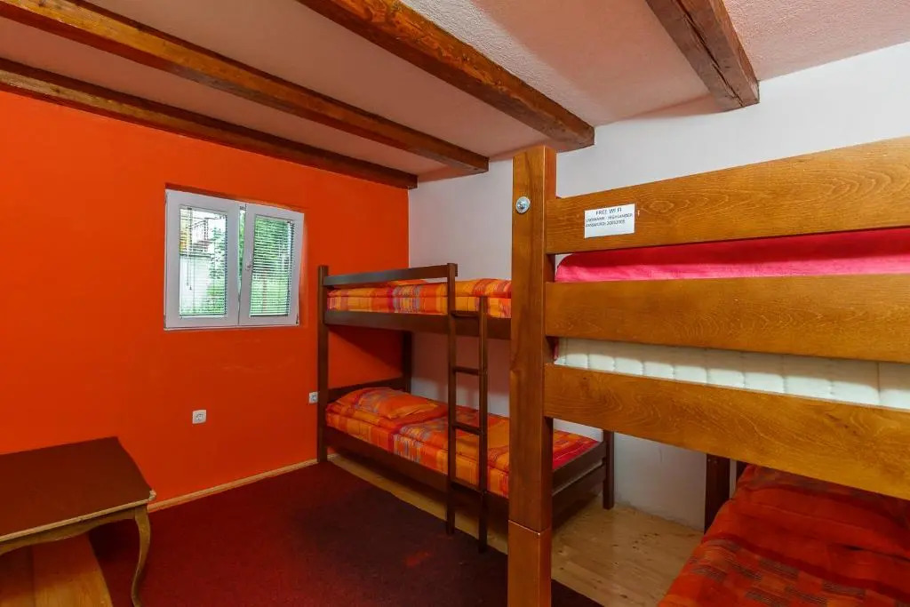 Hostel Highlander