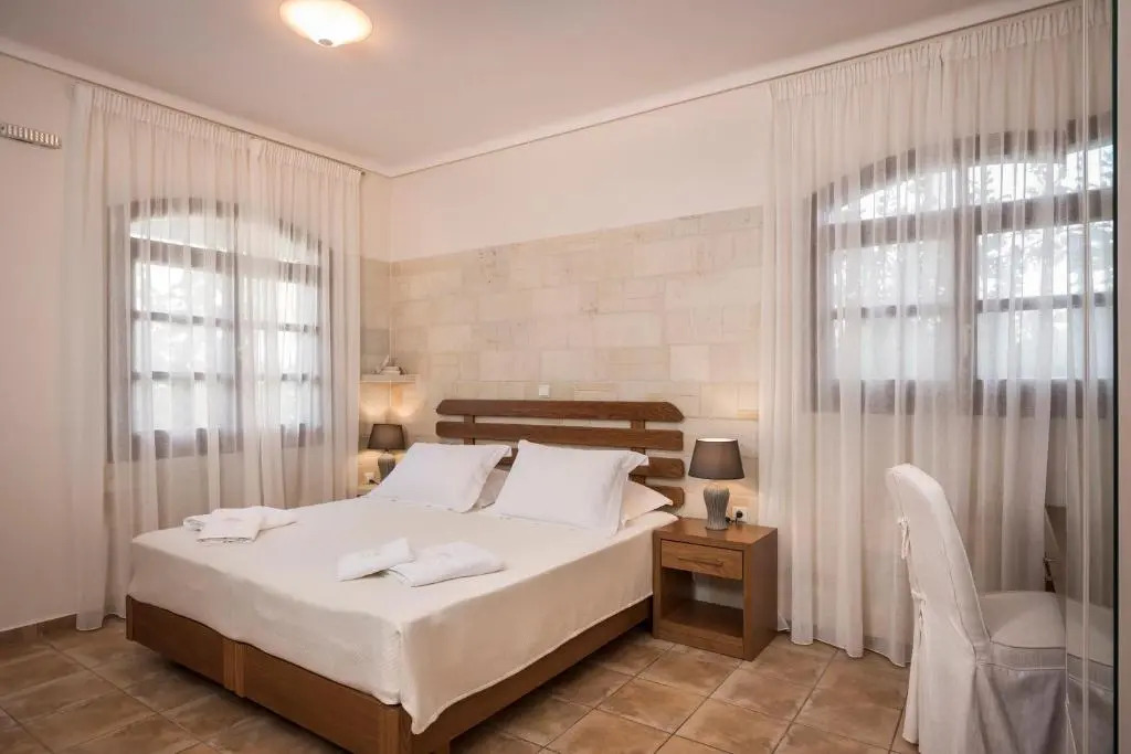 Iason Villas   Chania, Crete