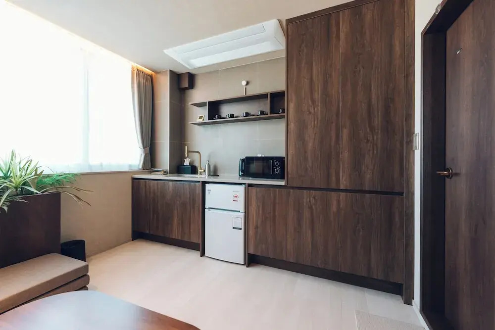 MONTHLIV Gwangjang Market Hotel Stay