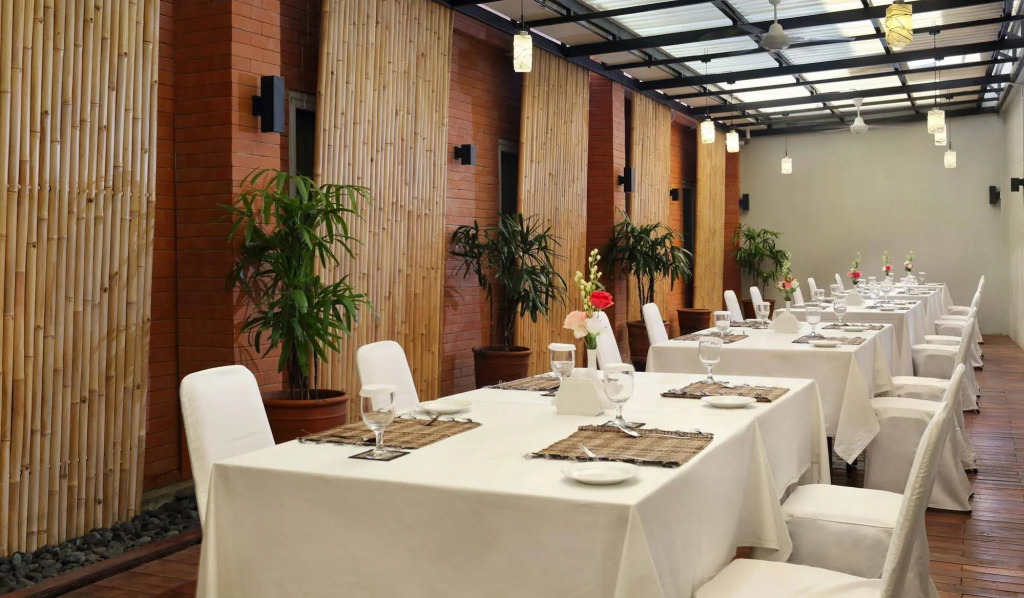 Zizz Convention Hotel