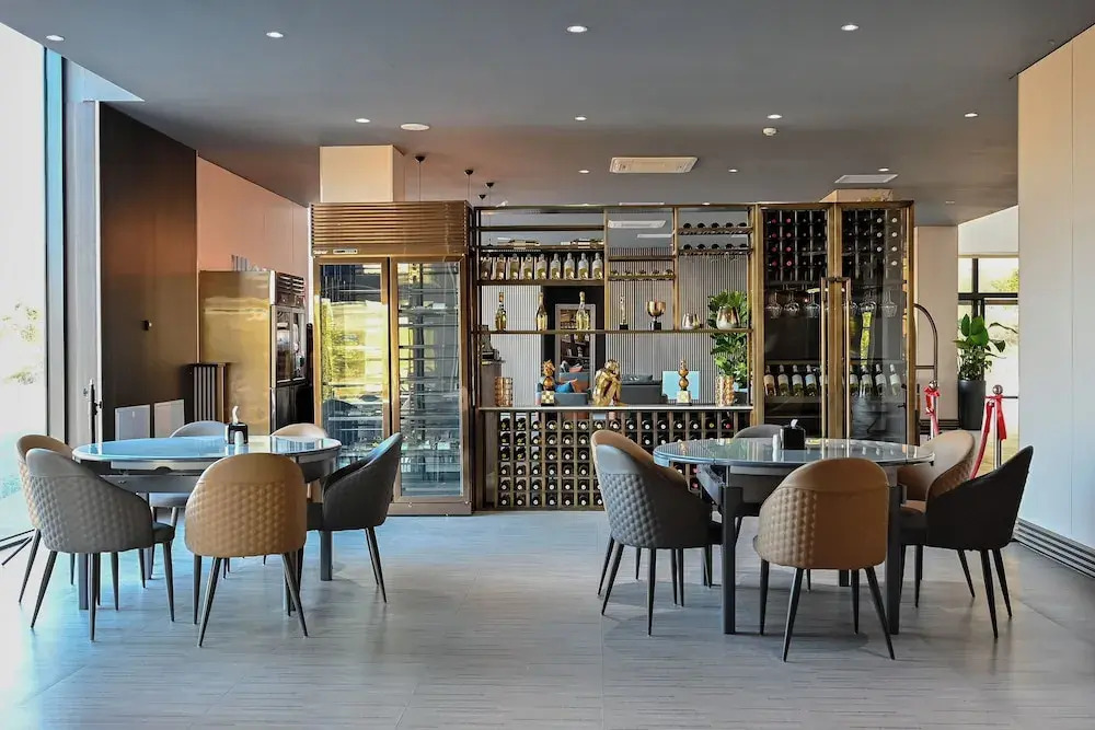 Grey Star Hotel