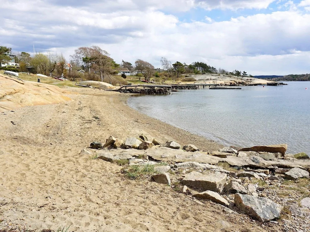 6 person holiday home in Strömstad