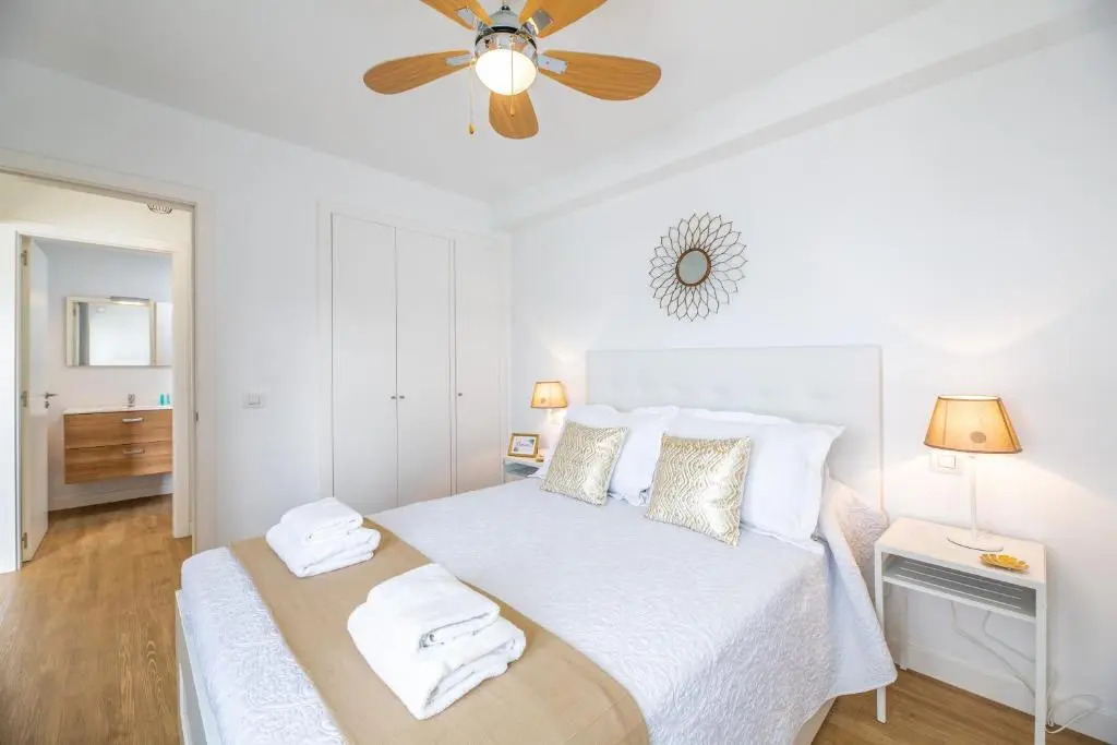 Flower Beach Suite 16