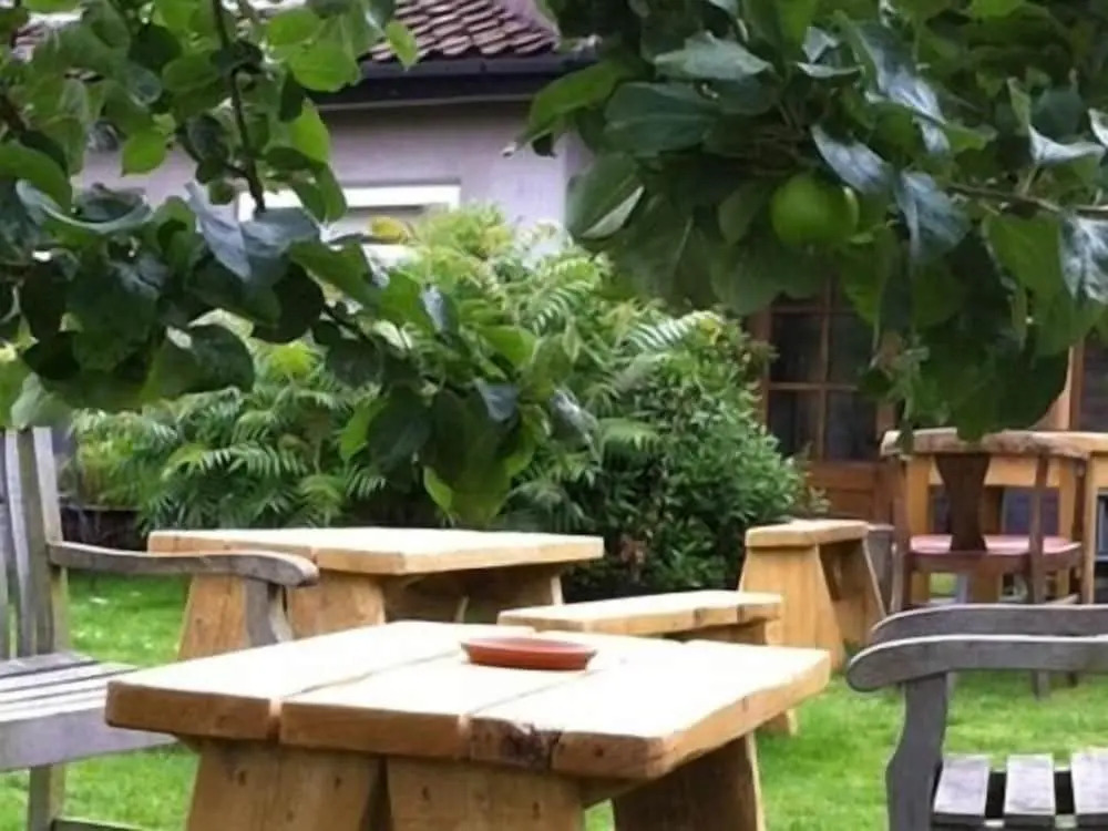 Cross Keys Inn