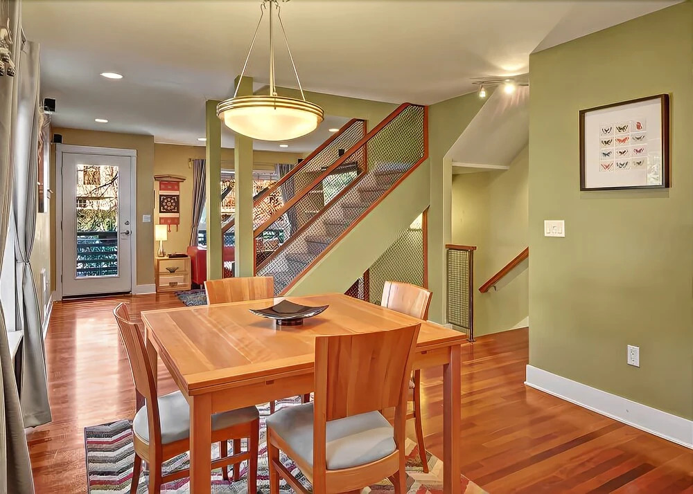 Stroll to the Troll Townhouse - Three Bedroom Home with Fireplace