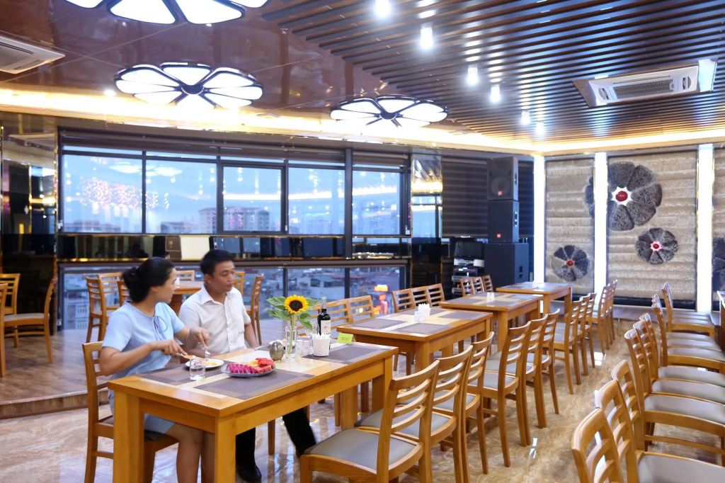Au Viet Hotel