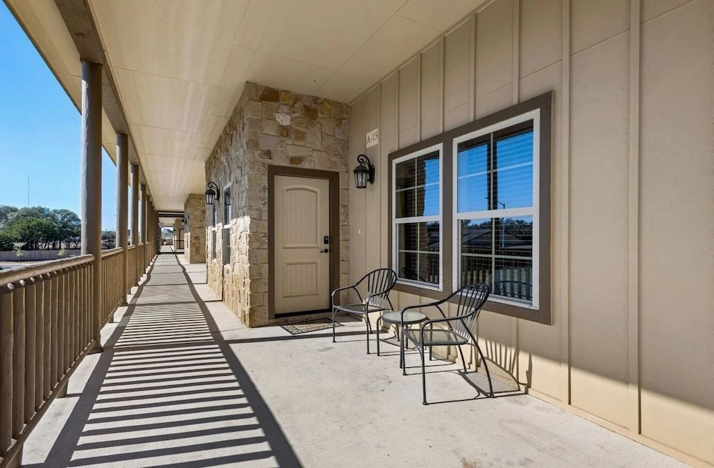 Old Mills Resort OM A3 2 Bedroom Condo by Redawning