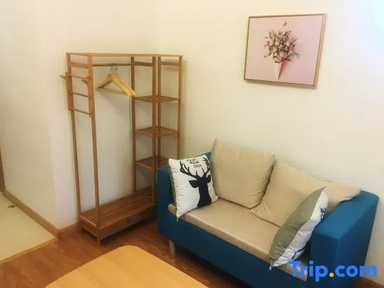 Manxin Louzhu Apartment