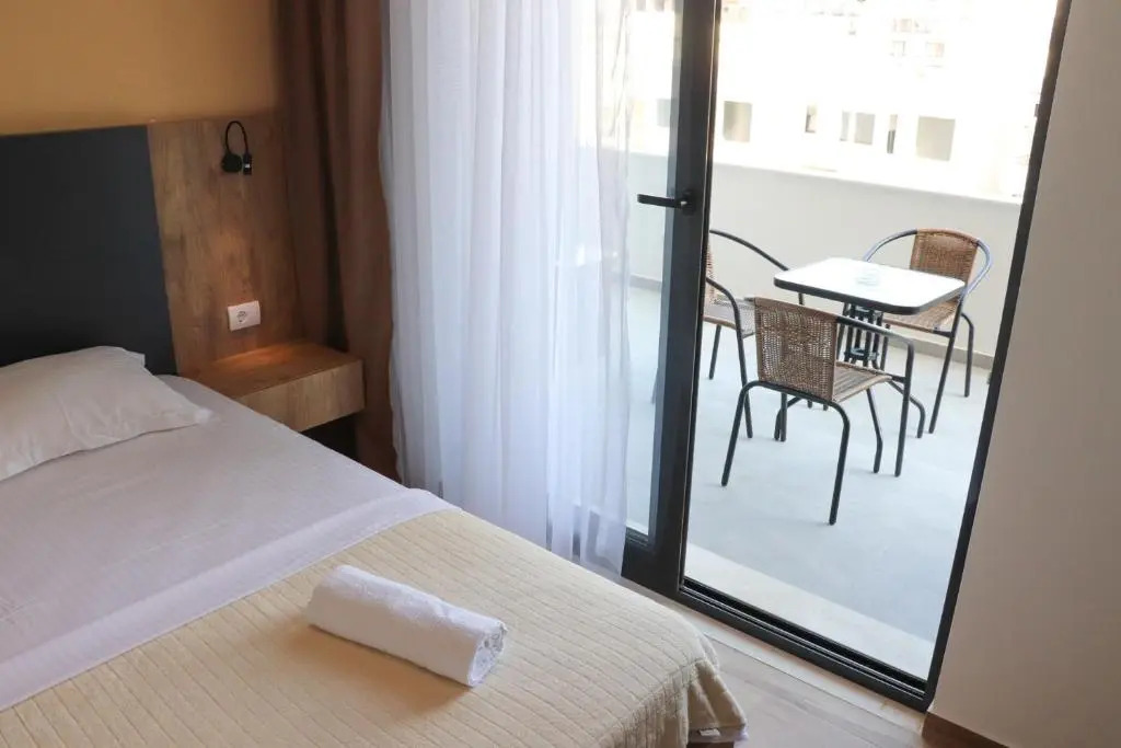 Eagles Apartments & Suites