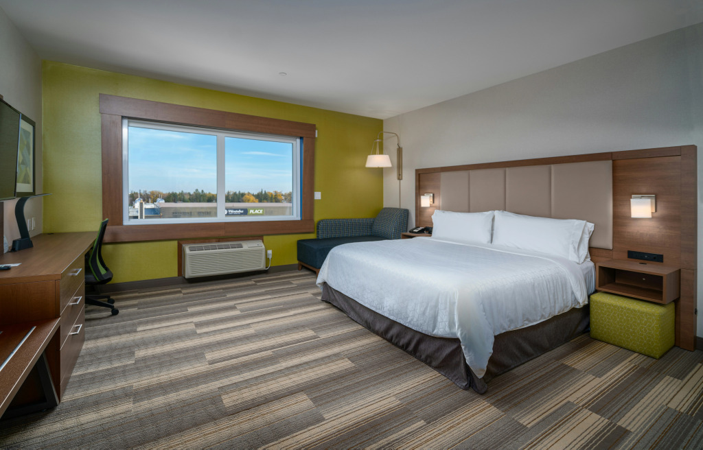 Holiday Inn Express & Suites - Brandon by IHG