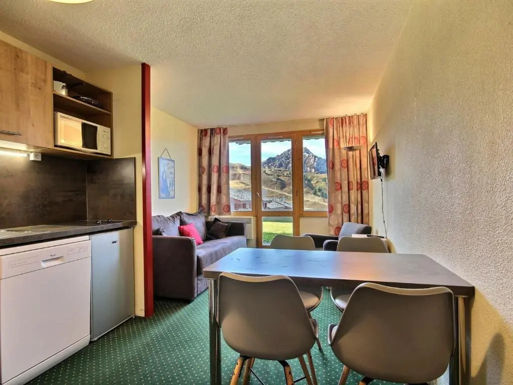Appartement Belle Plagne, 2 pièces, 4 personnes - FR-1-455-24