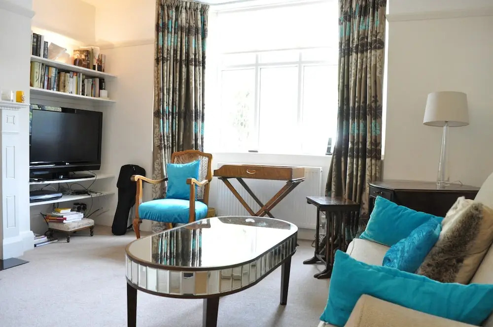 Charming 3 Bedroom House in North Oxford