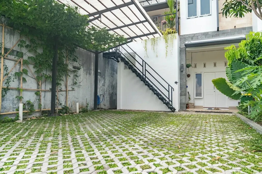 Indonesia Eco Tour Homestay