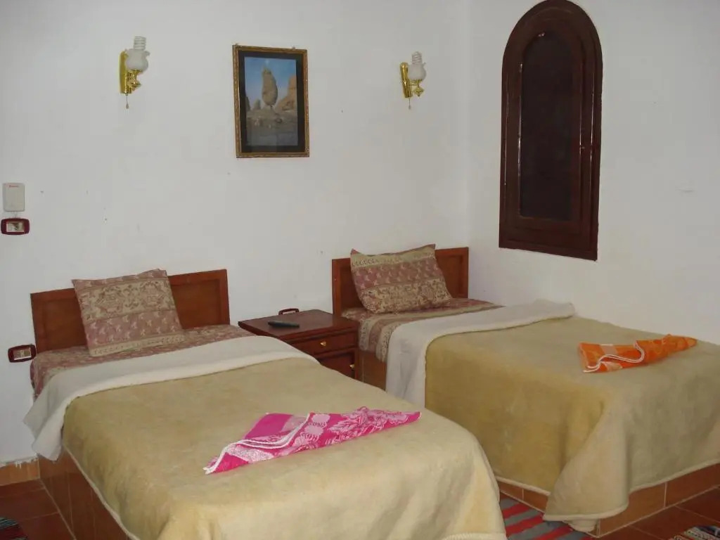 Western Desert Hotel & Safari