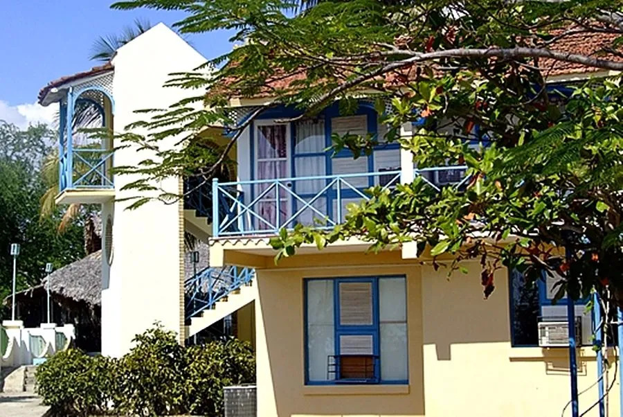Caimanera Hotel