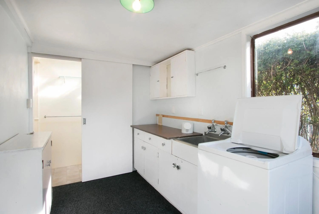 Waihi Charm - Waihi Beach Holiday Home