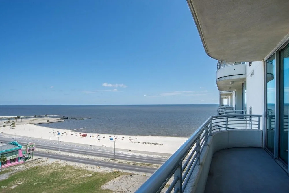 Ocean Club 908
