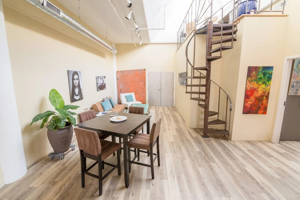 Penthouse Loft in The Heart of Downtown