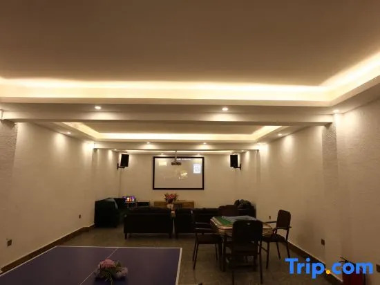 Lijiang Rushuangbiyuan Design Beauty Lodge (Feihua Touch water Shop, Shuhe Town)