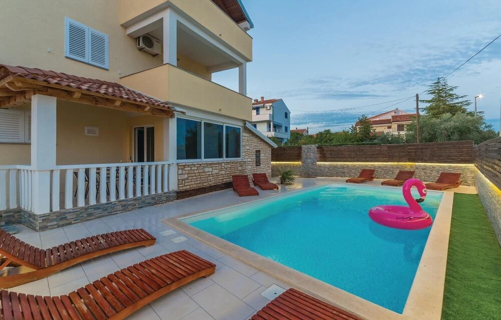 Amazing Home in Biograd With Wifi and 2 Bedrooms