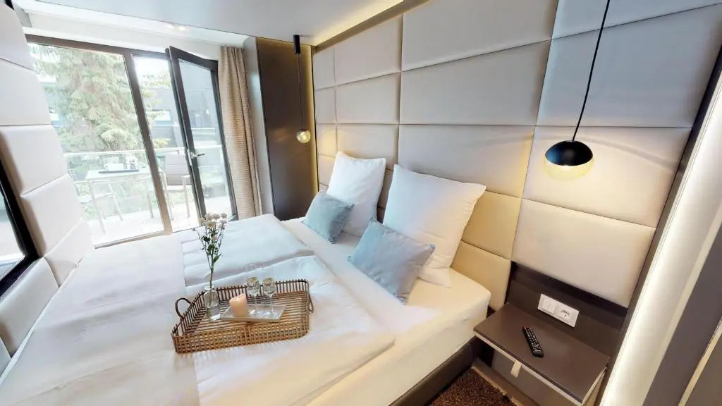 White Pearl Apartment 2.02