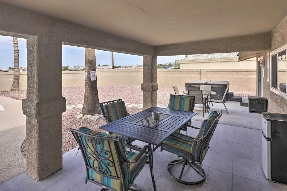 2 Mi to Dtwn: Lake Havasu City Oasis w/ Pool