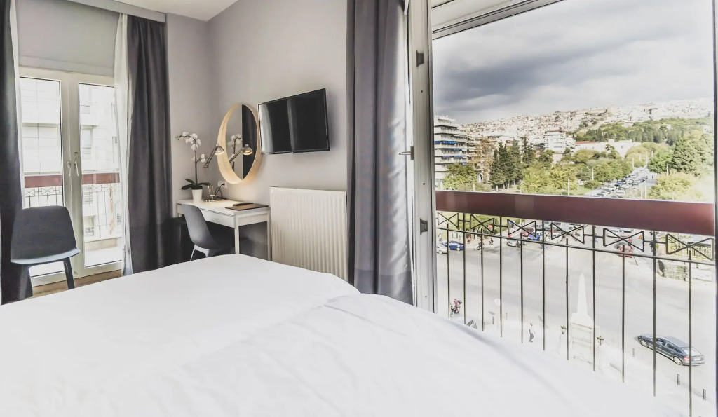 Abc Hotel