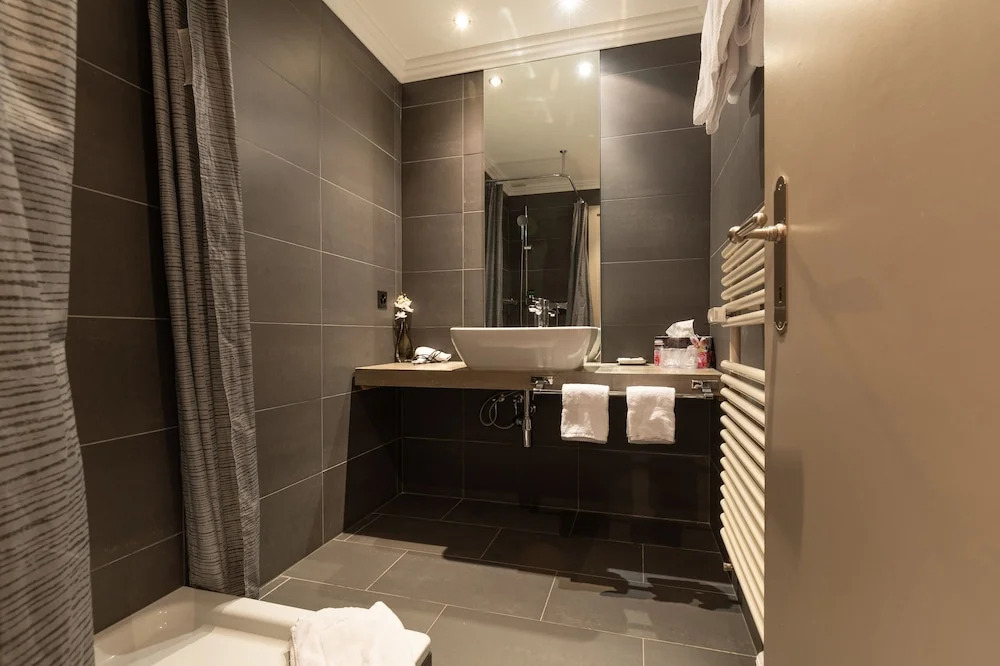 Hotel Central, SPA & LOUNGE BAR