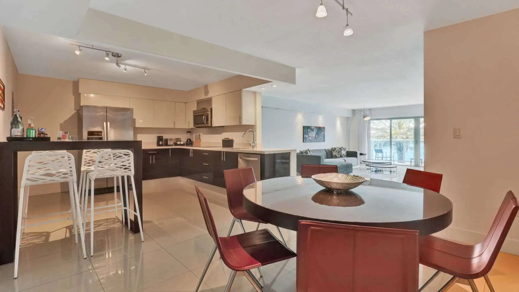 Beach Haus Bal Harbour