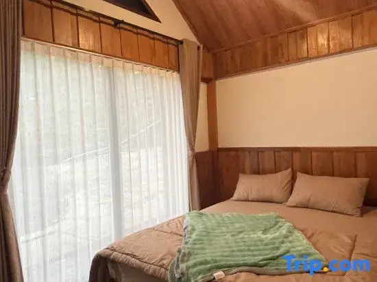 Padangsari Cabin House