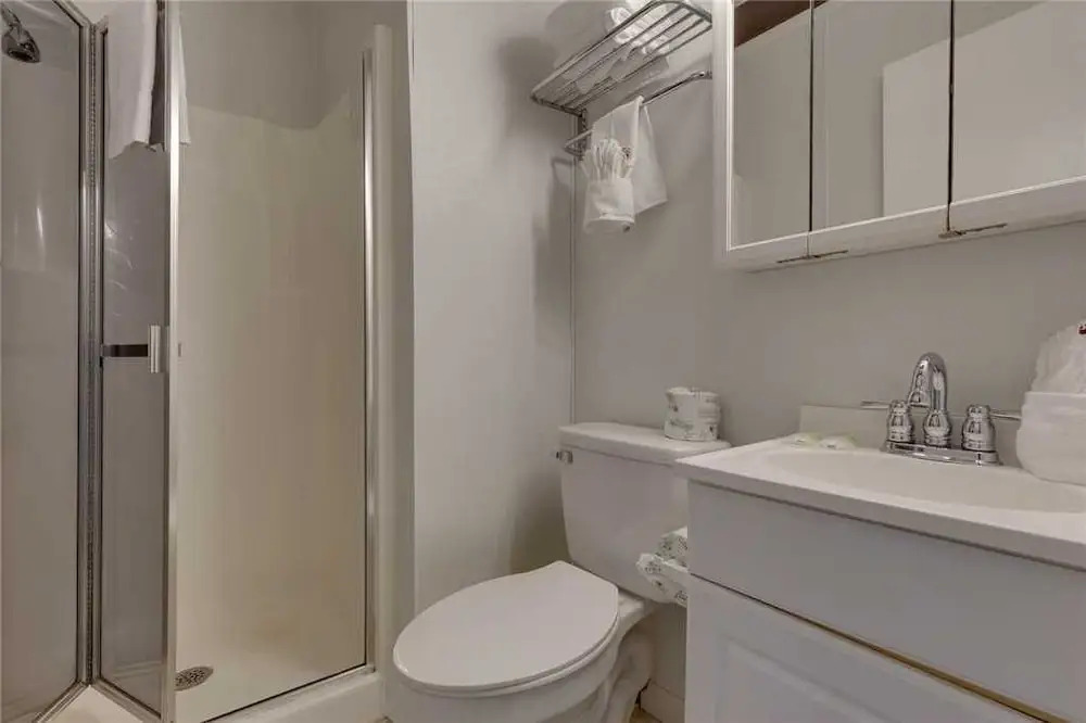 Bear View Chalet Three Bedroom Cabin