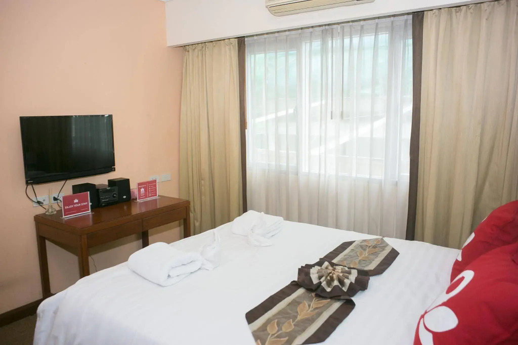 ZEN Rooms Silom 12