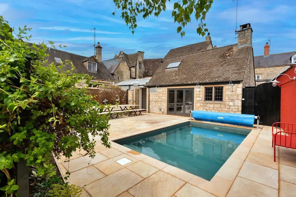 Holiday Home in Painswick, No Deposit