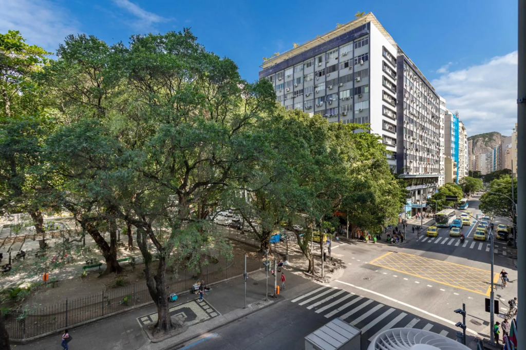 Refuge in Copacabana For 4 People Nsc401