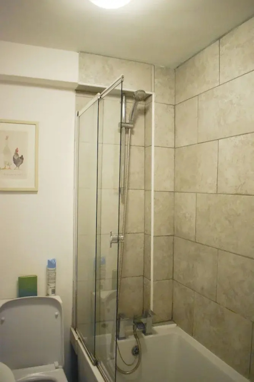 Bright and Cosy 1 Bedroom Flat near the Train Station