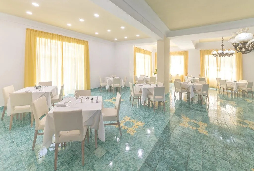 Hotel Zaro