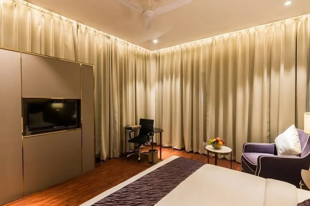 Amara Gateway Hotel