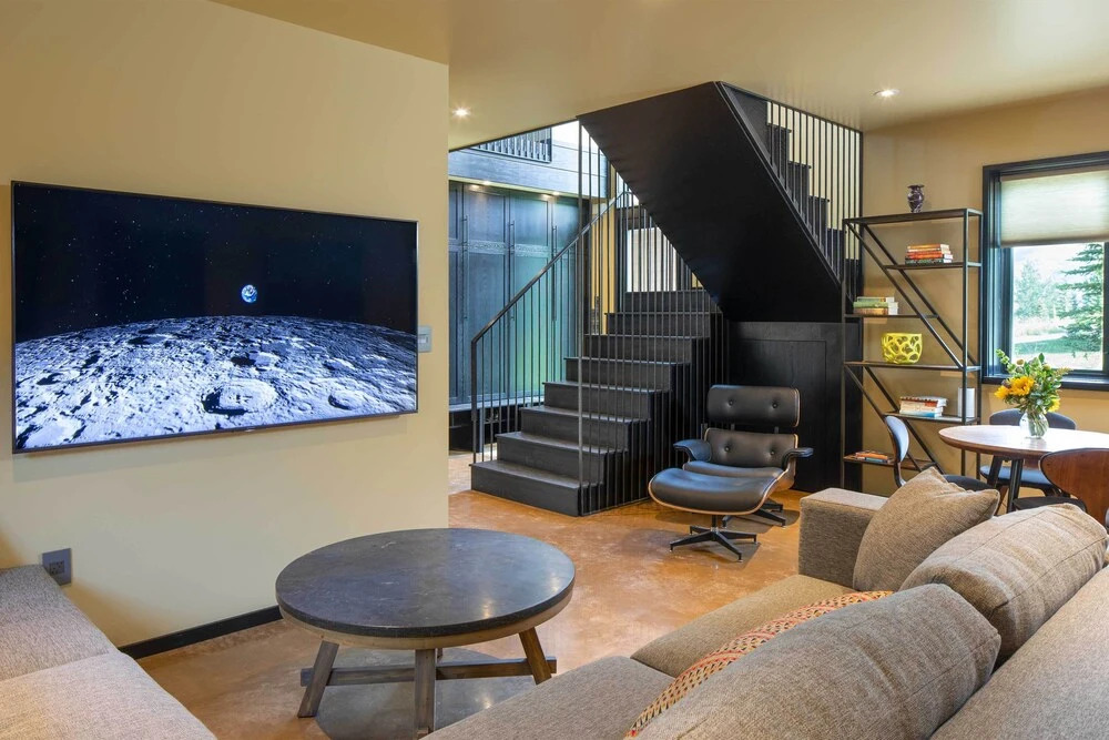 Custom Mt. Crested Butte Home; Walk to the Lifts!