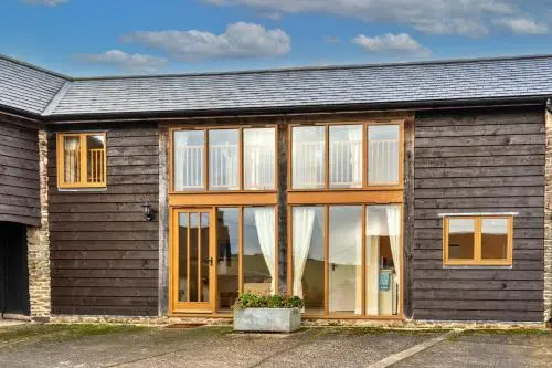 Hunstone Barn