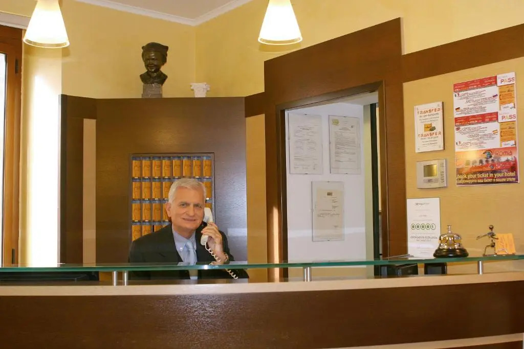Hotel Lirico