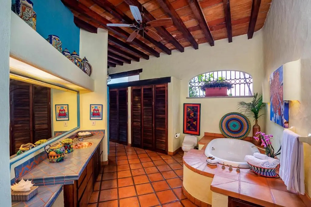 Coto San Xoaquin Villa Sleeps 6 with Pool and Air Con