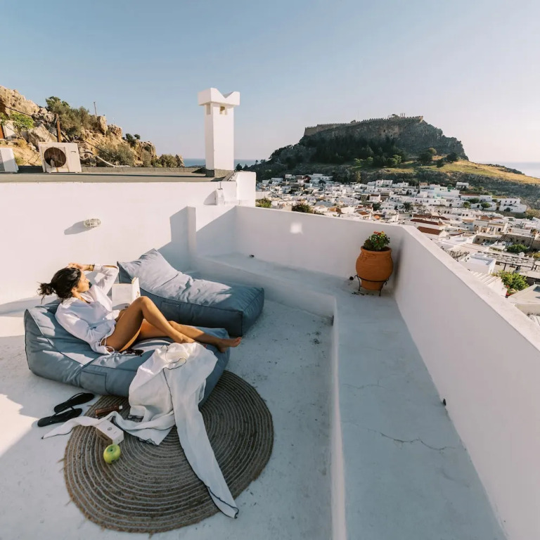 Arte Lindos Suites