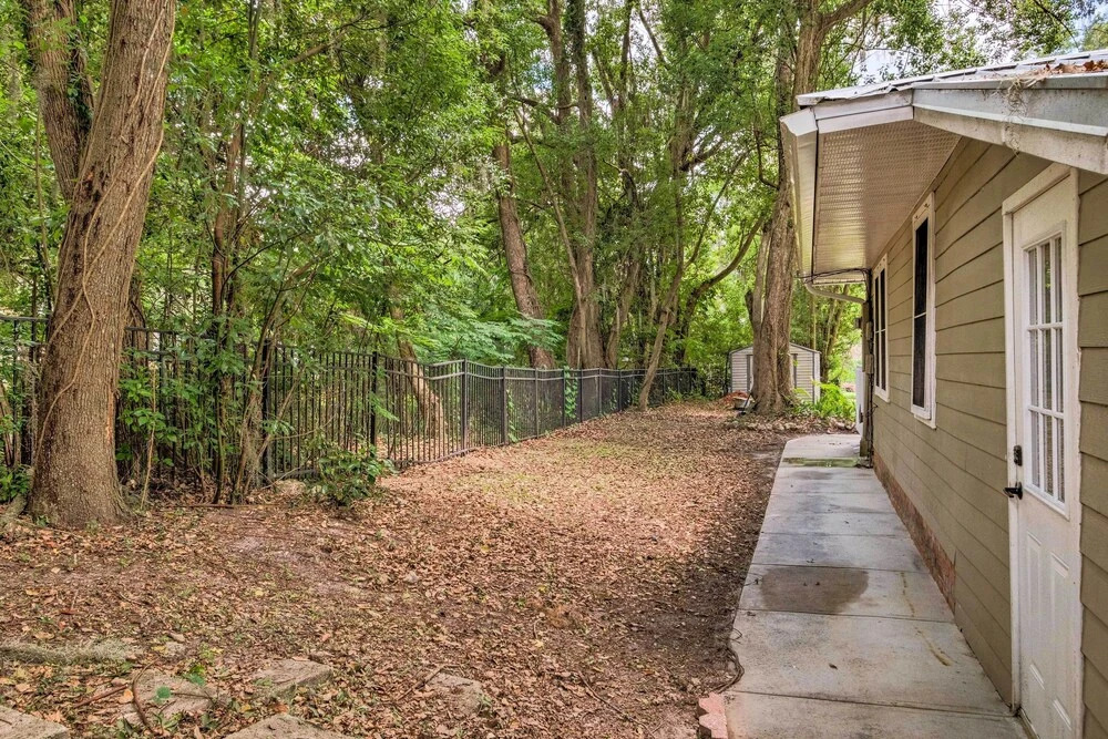 Cozy Ocala Home w/ Porch < 1 Mi to Downtown!