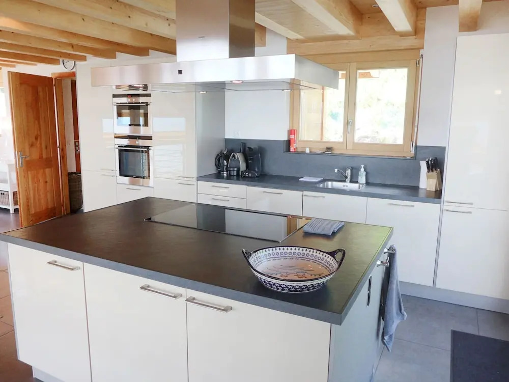Chalet Chalet Aquarius by Interhome
