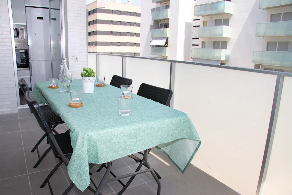 Apartment Ciencias Forum Granada Canovas (GC)