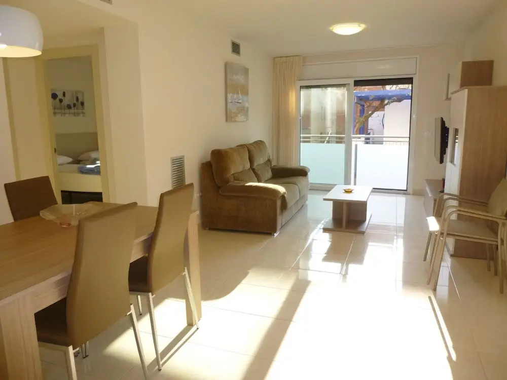 Modern Apartment in Rosas 150 m From the Beach With Wifi