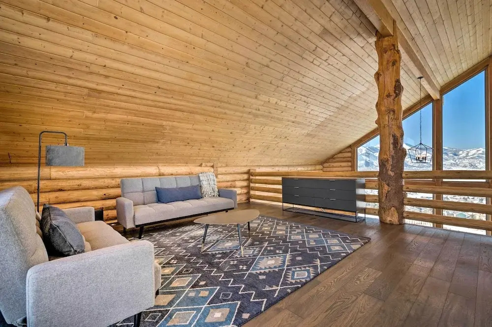 Luxe Mountain Cabin w/ Spa, 6 Mi to Park City!