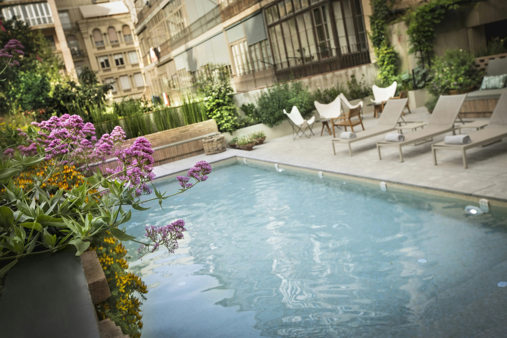 Alexandra Barcelona Hotel, Curio Collection by Hilton